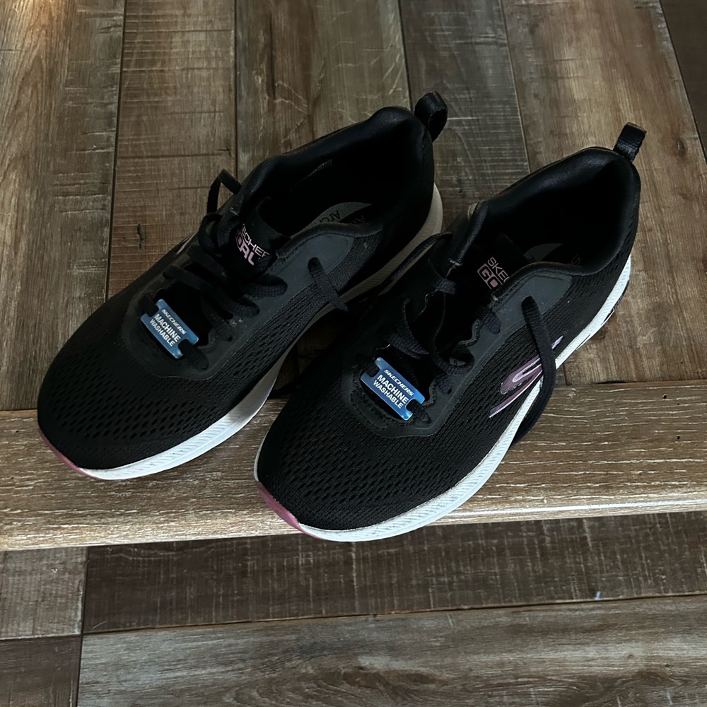Skechers All-Black Athletic Shoes - Picture 4 of 5